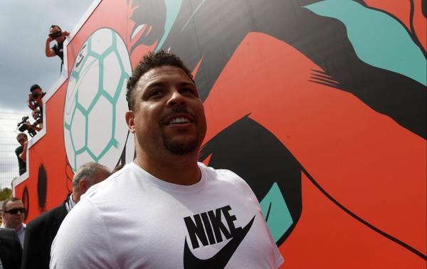 世界杯开幕式看点啥？“肥罗”这次要一展歌喉了