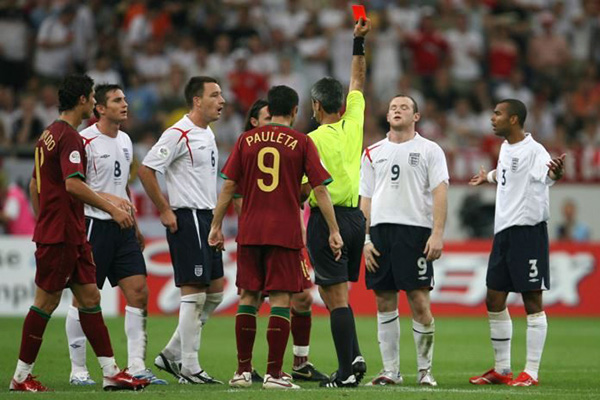 C罗的世界杯故事：从单车少年到霸道总裁，要流下多少眼泪