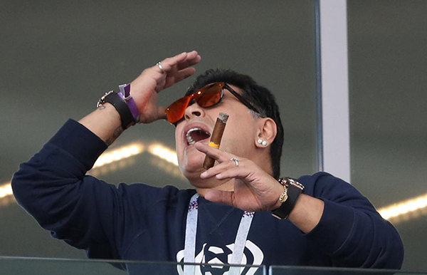 看着梅西孤单的背影，我想起了《灌篮高手》里的赤木