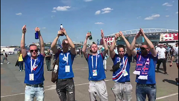 冰岛队长亲笔信：每当听到“维京战吼”，我总是脊背发凉