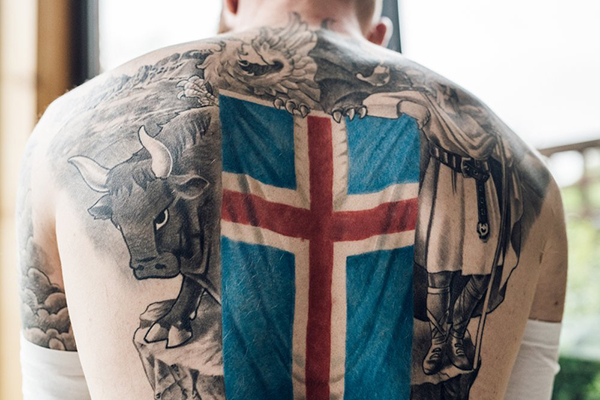 冰岛队长亲笔信：每当听到“维京战吼”，我总是脊背发凉