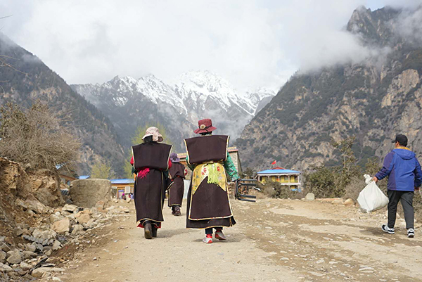 西藏嘉黎：被隐藏的山谷和不存在的道路