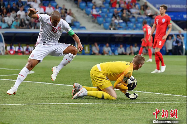 比利时完胜、英格兰绝杀，但赢了热搜的却是化妆的韩国门将