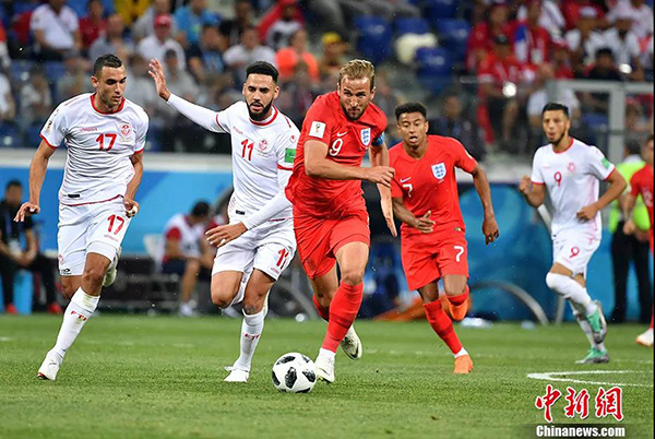 比利时完胜、英格兰绝杀，但赢了热搜的却是化妆的韩国门将