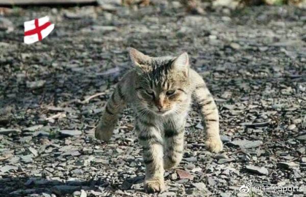 俄滴神｜90分钟不脱妆，韩国门将的粉底液有代购吗