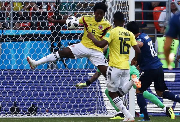 日本队2比1战胜哥伦比亚！首胜南美球队，改写亚洲足球历史