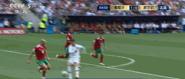 头条世界杯｜C罗假摔登上热搜第一，营销号别带节奏了