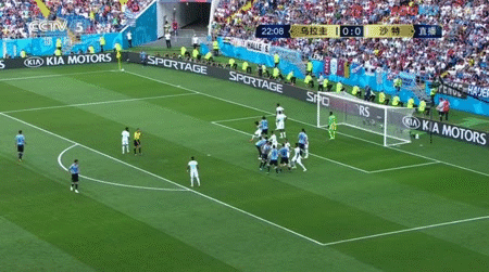 头条世界杯｜C罗假摔登上热搜第一，营销号别带节奏了