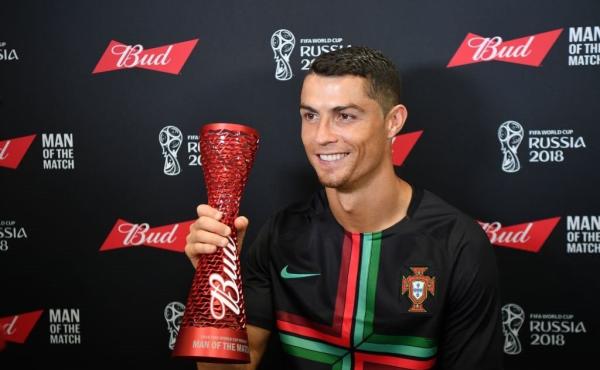 头条世界杯｜C罗假摔登上热搜第一，营销号别带节奏了