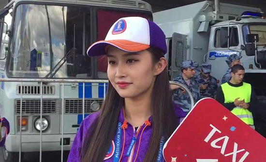 前线｜对话世界杯“最美中国志愿者”：每天福利就是一盒盒饭