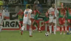 C罗的绝技电梯球是什么原理？香蕉球和落叶球有何不同？