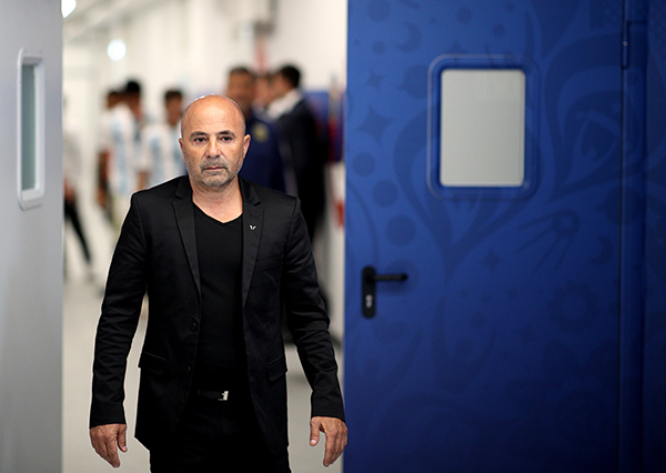 前哨｜恩怨纠葛24年，梅西的人生“写满”尼日利亚队