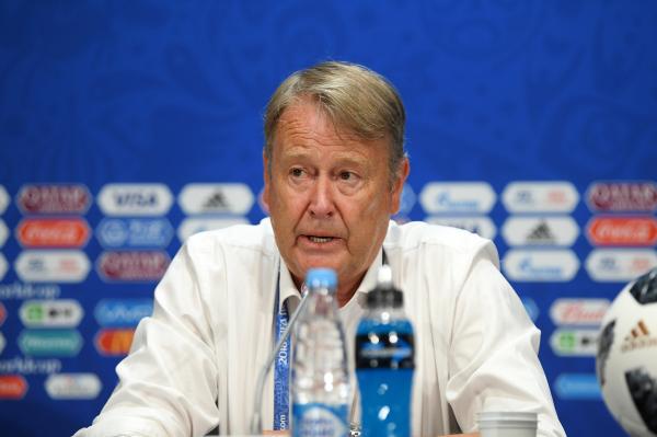 丹麦主帅谈0比0“闷平”法国：这不是保守，而是纪律性