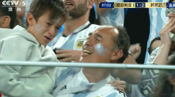 真爱！阿根廷球迷贷款去俄罗斯支持梅西，利率高达50%