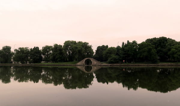 夏日行古道 | 白玉长堤路，乌篷小画船，绍兴有条水上古道