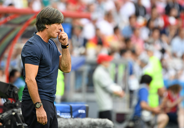 德国队史最耻辱之战，你们的软怂踢法真是忘本了