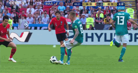 俄滴神｜傅明老人点评德国队，《我爱我家》真是神剧啊