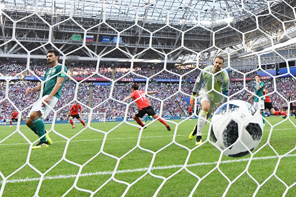 前线｜金英权绝杀，保利尼奥进球，这是属于中超的一天