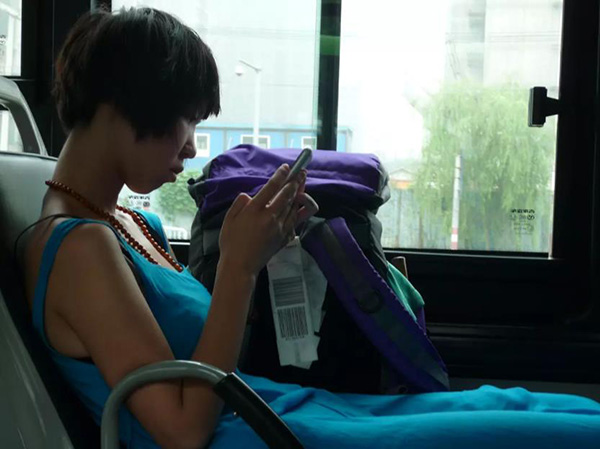 纪录片《出·路》：三个少年的成长史和社会“家庭相册”