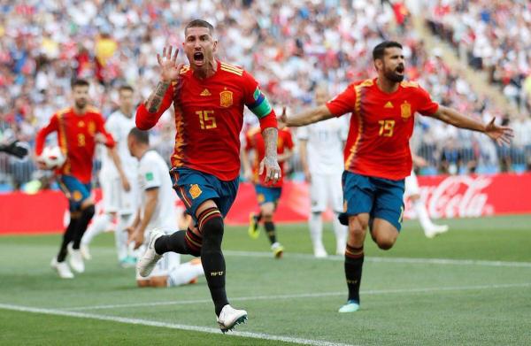 头条世界杯｜3人扑出8个点球，这是属于“门神”的一夜