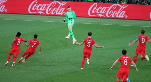 24岁门将横空出世，英格兰队最弱一环终于填上了