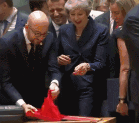 东道主点球大战淘汰斗牛士后，普京给西班牙国王打了个电话