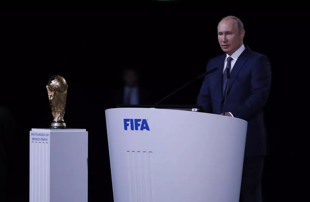 东道主点球大战淘汰斗牛士后，普京给西班牙国王打了个电话