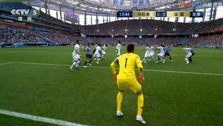 2比0战胜乌拉圭率先闯入四强，神奇纪录护佑“高卢雄鸡”