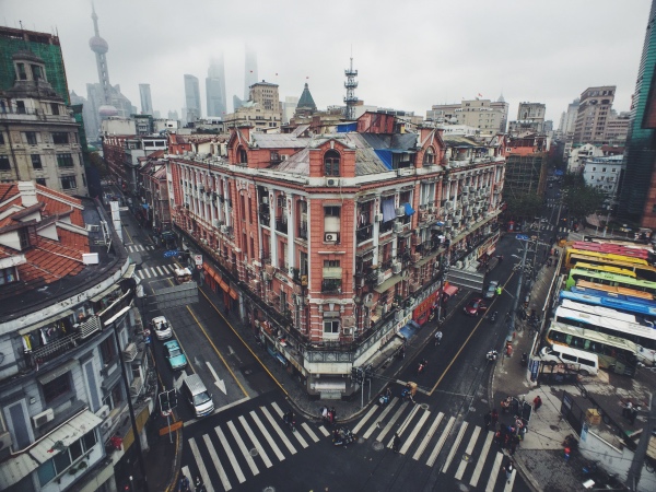 城市与记忆：魔都漫游人与他的收藏