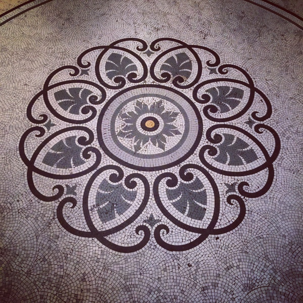 城市与记忆：魔都漫游人与他的收藏