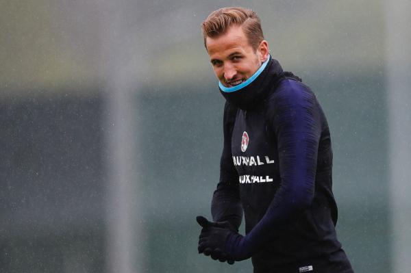 前哨│英格兰欲破瑞典魔咒，这也是伊布小贝的一场对赌