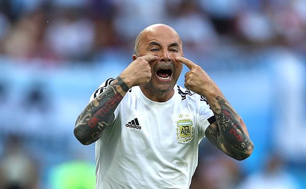 桑保利或留任主帅，这次阿根廷足协别再“坑梅西”了