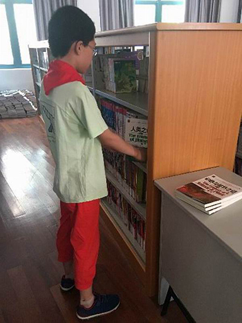 这所学校助孩子们毕业之际完成一个心愿，小学生涯不留遗憾