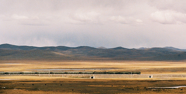 荒原列车——青藏铁路行纪