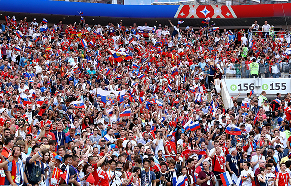 前线｜俄罗斯真的有足球流氓吗？你可能被西方媒体骗了