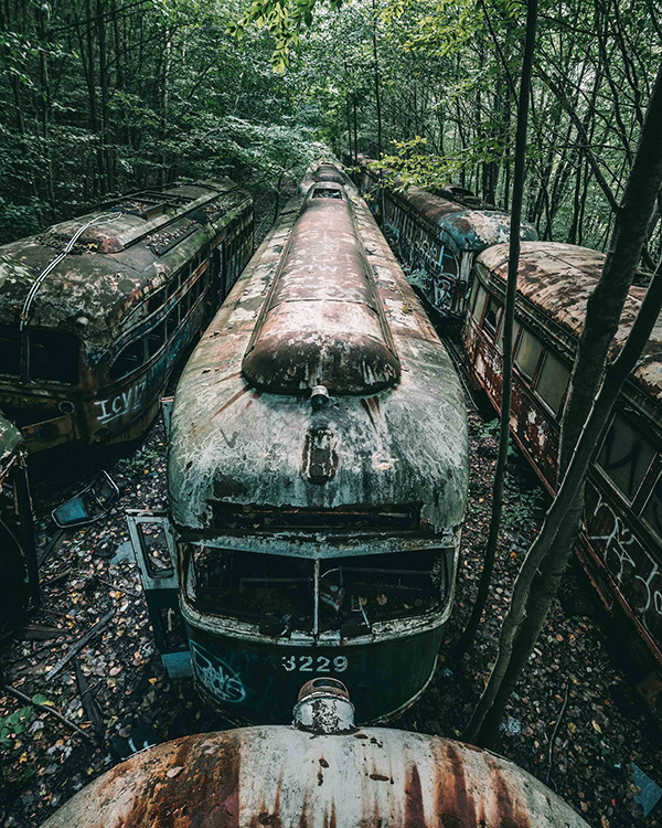 对谈 | 从火车墓地到废弃剧场，走遍北美废墟的北京女孩