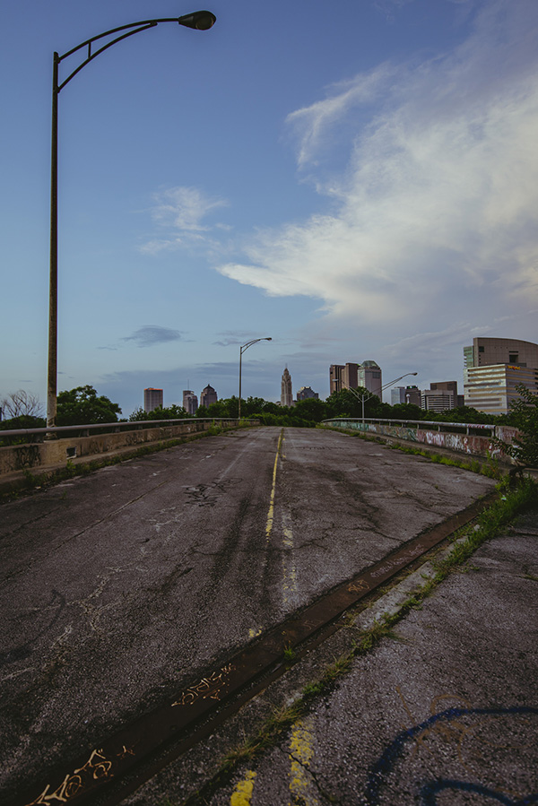 对谈 | 从火车墓地到废弃剧场，走遍北美废墟的北京女孩