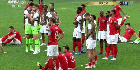 头条世界杯｜今夜决战莫斯科，凯恩先抱走了金靴奖