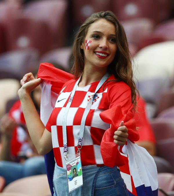 俄罗斯世界杯今夜11时决战，澎湃全视角与你共候历史