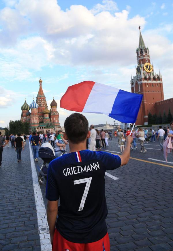 俄罗斯世界杯今夜11时决战，澎湃全视角与你共候历史