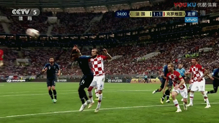 法国4比2战胜克罗地亚！时隔20年重夺大力神杯