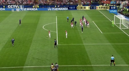 法国4比2战胜克罗地亚！时隔20年重夺大力神杯