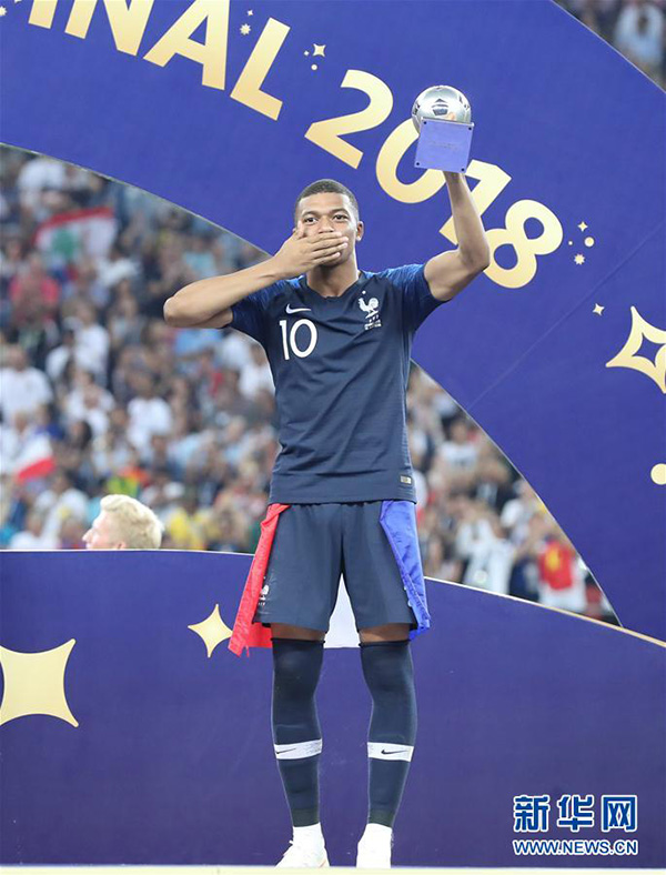 俄罗斯世界杯难忘瞬间：C罗的眼神、姆巴佩的奔袭