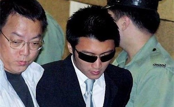 背起吉他的谢霆锋，才是我们记忆中的那个谢霆锋