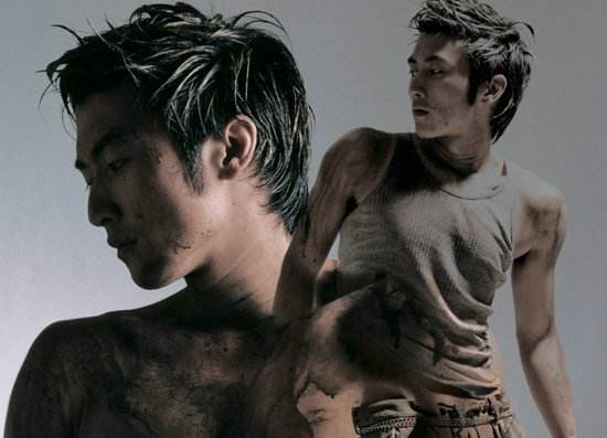 背起吉他的谢霆锋，才是我们记忆中的那个谢霆锋