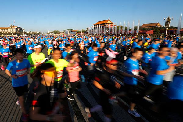 中国跑步市场直追美国，女性跑者成消费增长“富矿”