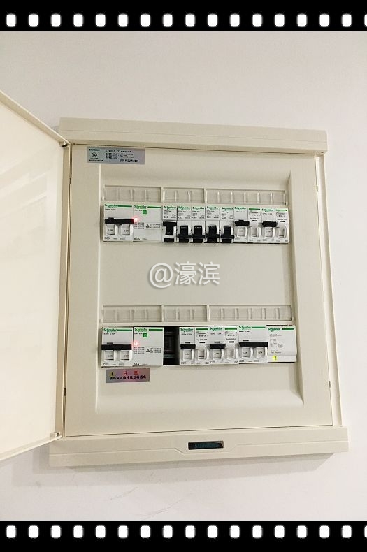 客厅强电箱 (2).jpg