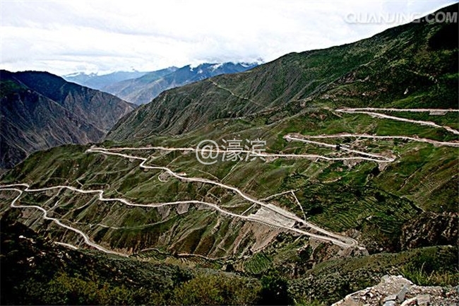 著名的怒江72拐.jpg