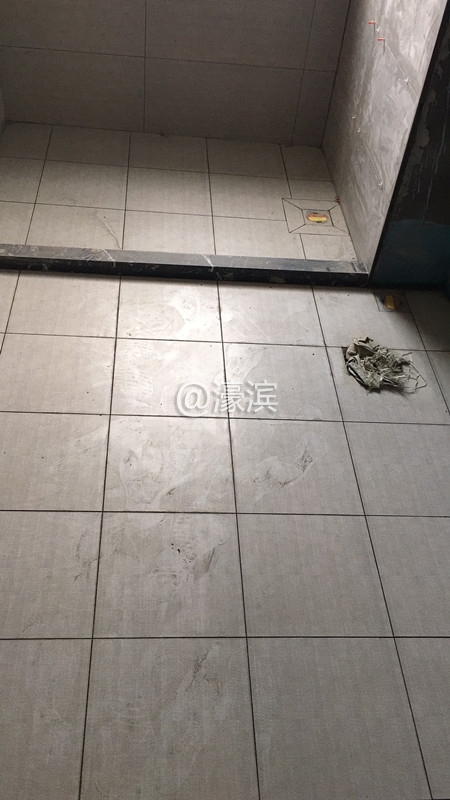 卫生间地漏_副本.jpg