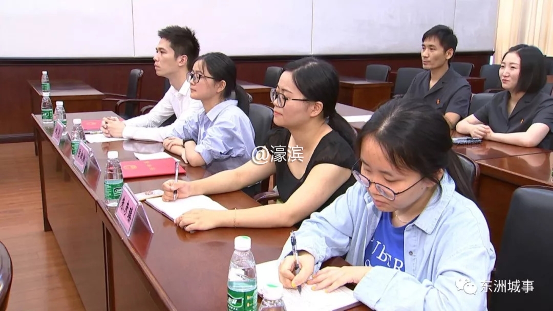 海门两名实习律师受聘担任实习法官助理，开全省先河 - 关注南通 - 濠滨论坛